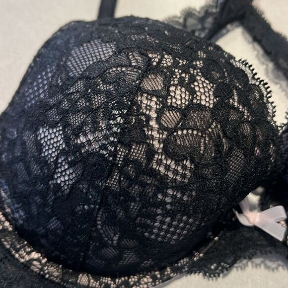 Victoria’s Secret sexy black lace push-up lace bra Women’s 32D 32 D - Picture 6 of 13